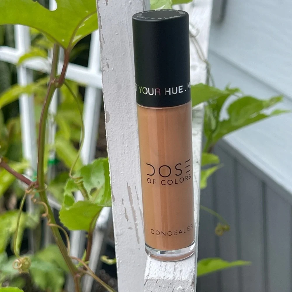 DOSE OF COLORS Concealer in “24 Dark”